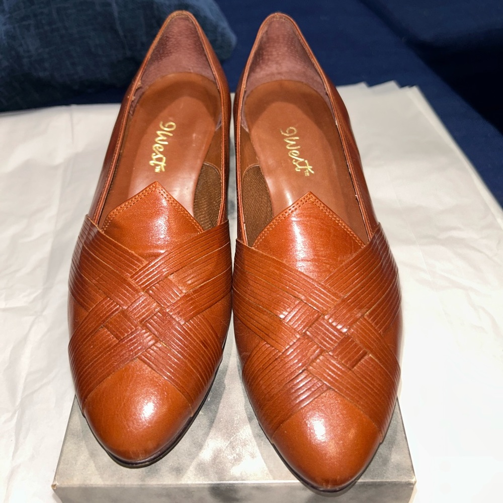 Tan flats. Size 8.5